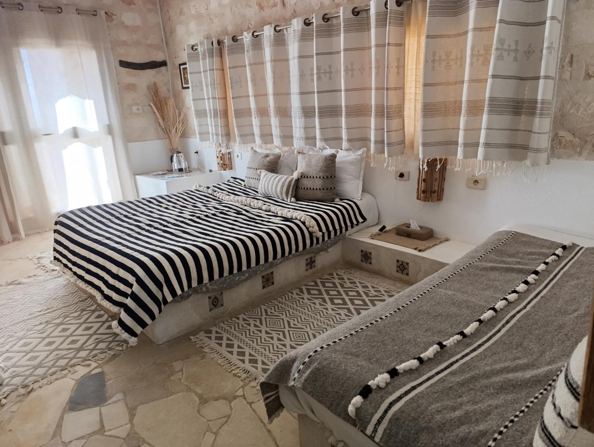 Dar Ayed Tamezret Hotell Tamazrat Exteriör bild