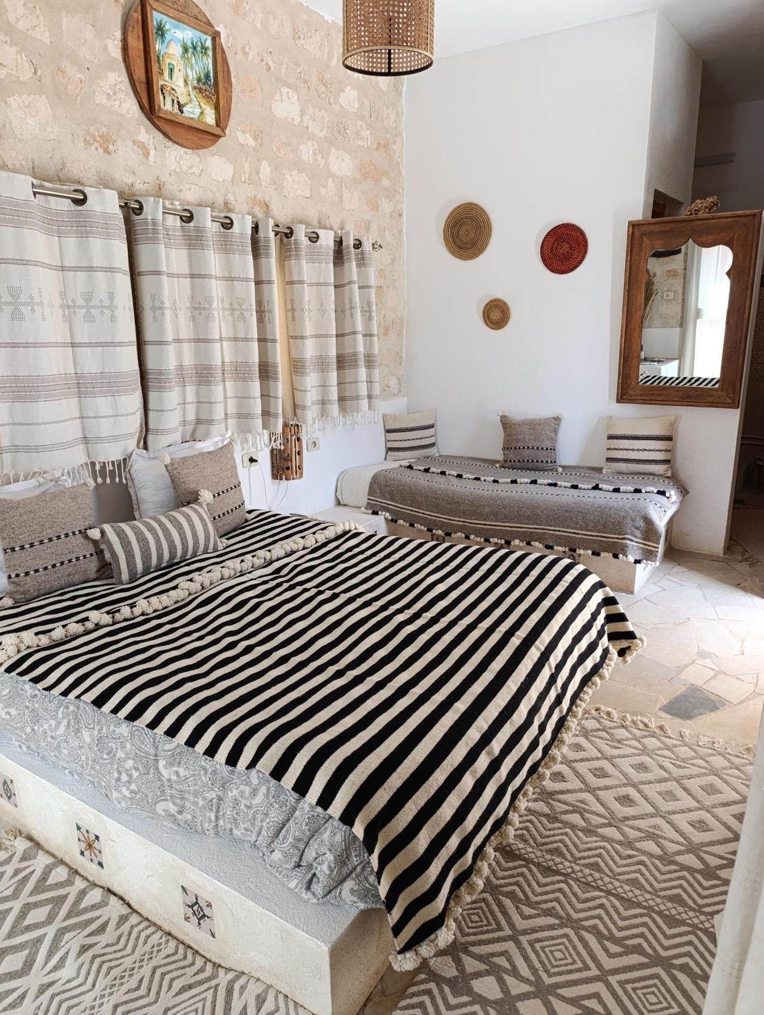 Dar Ayed Tamezret Hotell Tamazrat Exteriör bild